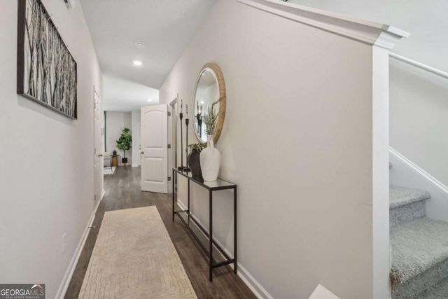 518 Woodcreek Circle SW 11, Atlanta, GA 30331