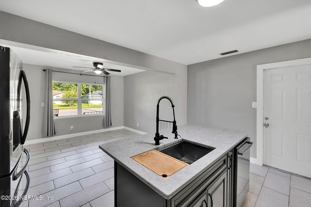 3915 ANVERS Boulevard, Jacksonville, FL 32210