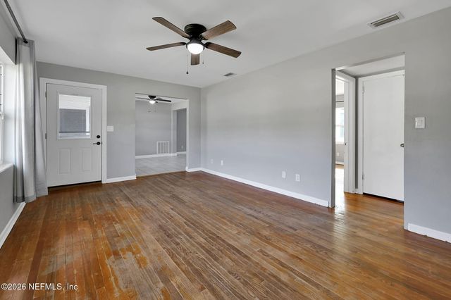 3915 ANVERS Boulevard, Jacksonville, FL 32210