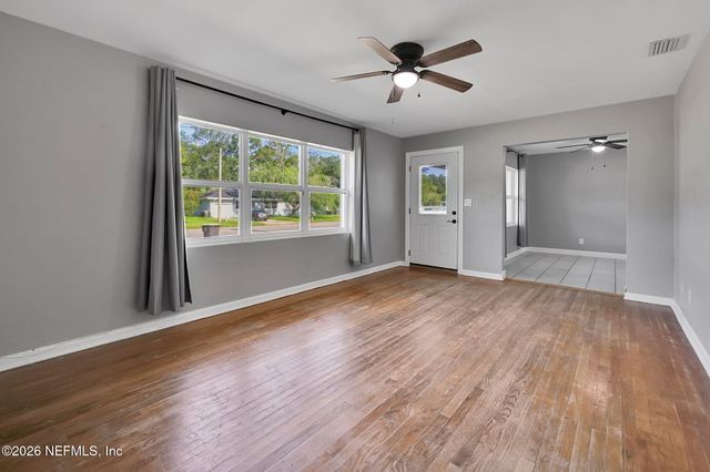 3915 ANVERS Boulevard, Jacksonville, FL 32210