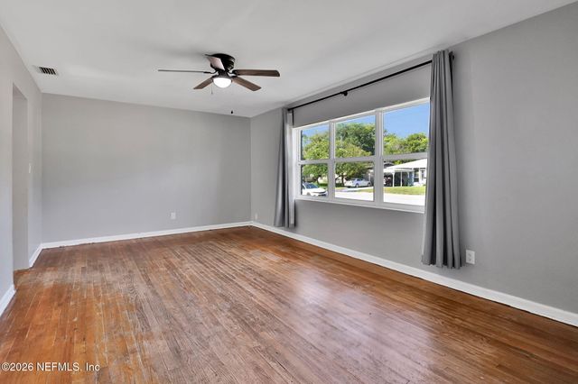 3915 ANVERS Boulevard, Jacksonville, FL 32210