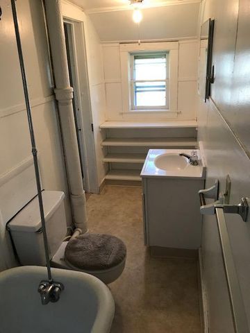 620 N 57th Avenue W, Duluth, MN 55807