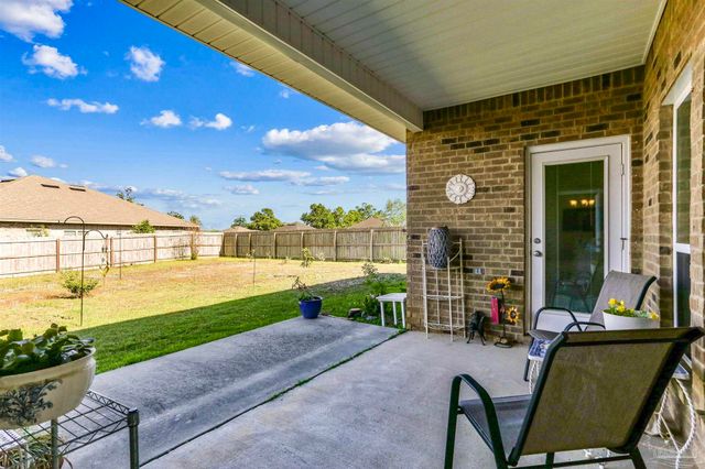 1664 Granite Ln, Cantonment, FL 32533