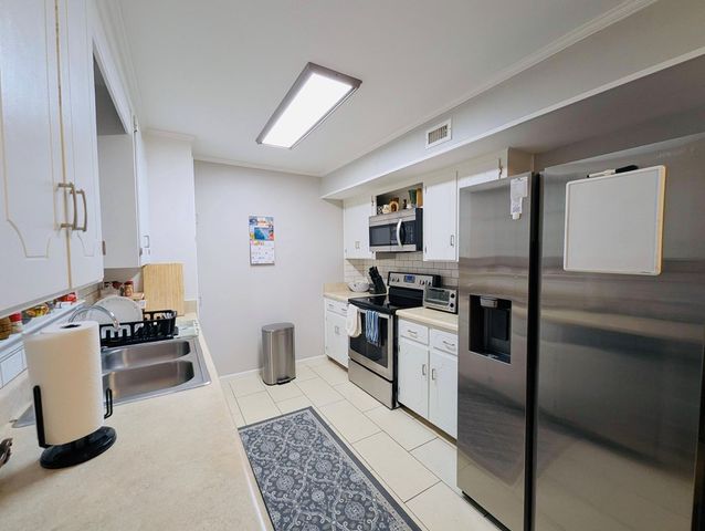 30 W Chadwick Circle, Dothan, AL 36305