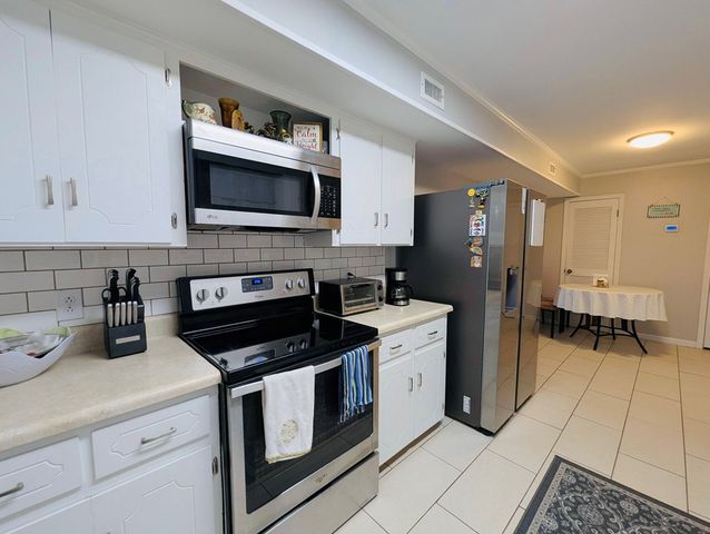 30 W Chadwick Circle, Dothan, AL 36305