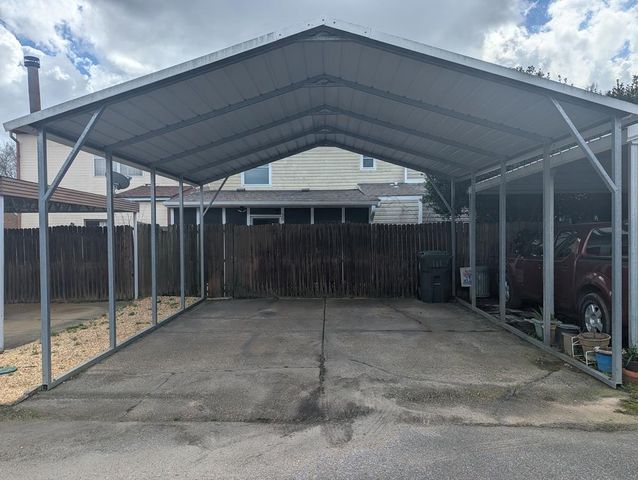 30 W Chadwick Circle, Dothan, AL 36305