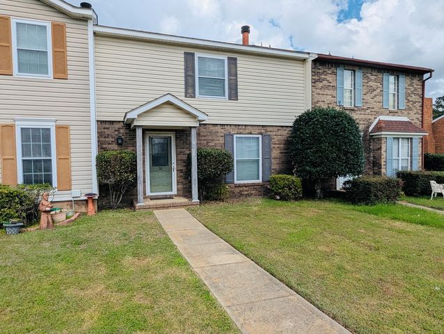 30 W Chadwick Circle, Dothan, AL 36305