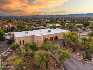 1136 E Deer Canyon Road, Tucson, AZ 85718