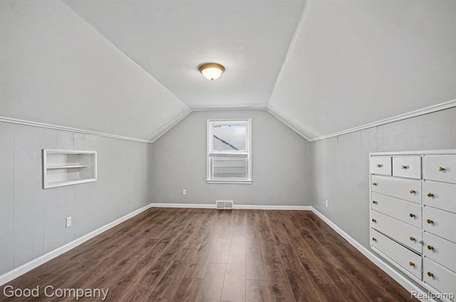 7235 Parkland, Redford, MI 48239