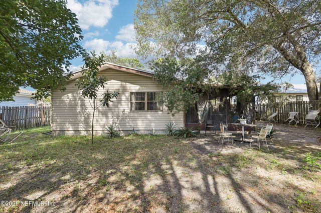 2127 DIANA Drive, Palatka, FL 32177