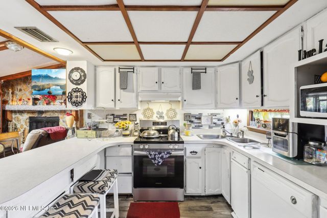 2127 DIANA Drive, Palatka, FL 32177