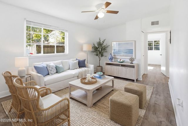 1942 BROOKVIEW Drive S, Jacksonville, FL 32246