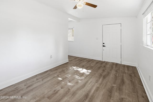 1942 BROOKVIEW Drive S, Jacksonville, FL 32246