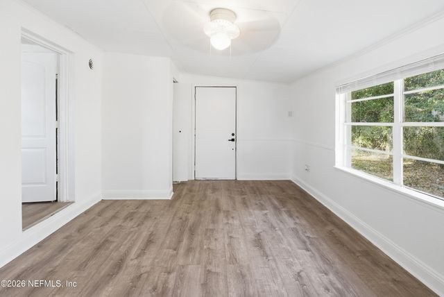 1942 BROOKVIEW Drive S, Jacksonville, FL 32246