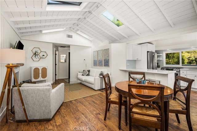 275 Woodland Drive, Laguna Beach, CA 92651