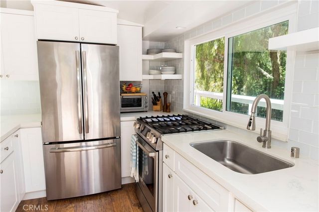 275 Woodland Drive, Laguna Beach, CA 92651