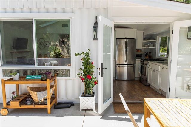 275 Woodland Drive, Laguna Beach, CA 92651