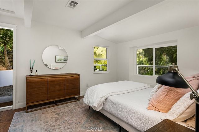 275 Woodland Drive, Laguna Beach, CA 92651