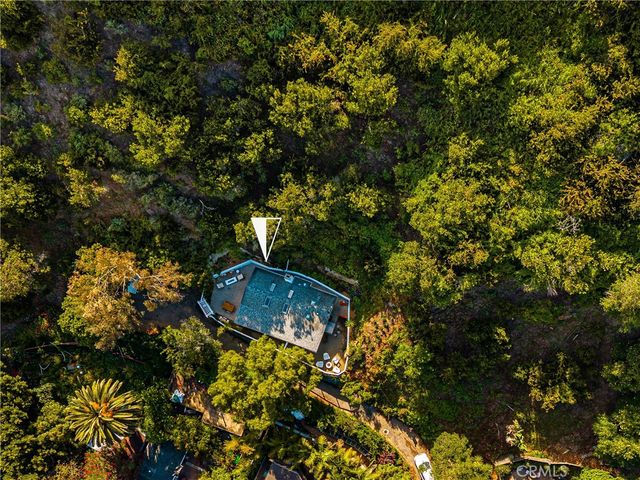 275 Woodland Drive, Laguna Beach, CA 92651
