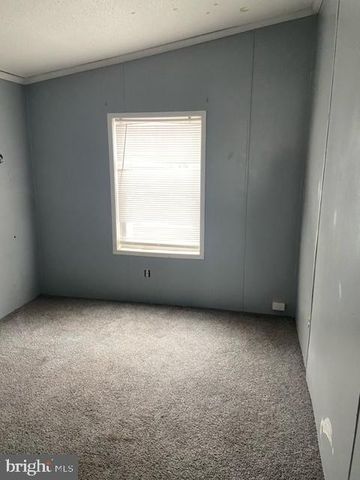 3586 MOBILE RD, Harrisburg, PA 17109