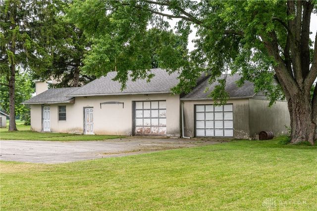 9260 Arlington Road, Brookville, OH 45309