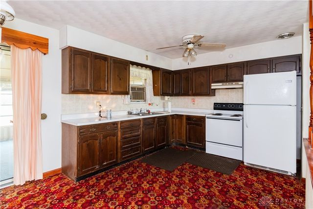 9260 Arlington Road, Brookville, OH 45309