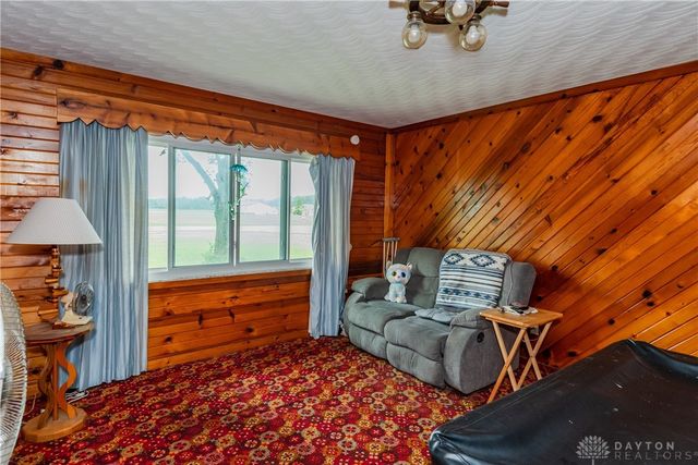 9260 Arlington Road, Brookville, OH 45309