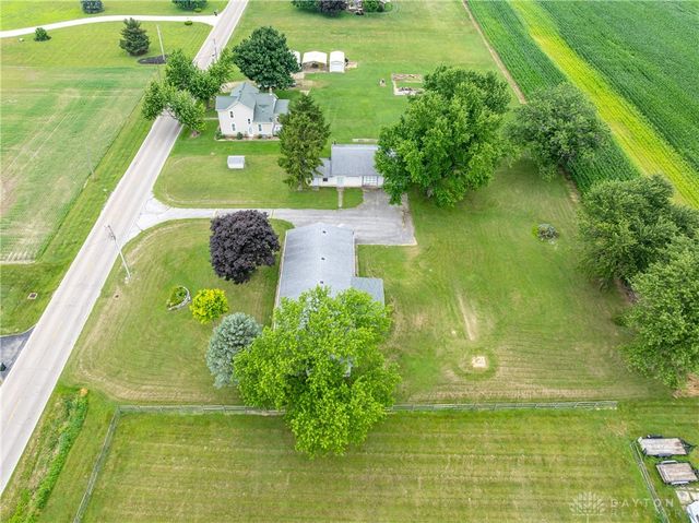 9260 Arlington Road, Brookville, OH 45309