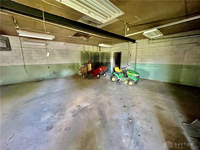 9260 Arlington Road, Brookville, OH 45309