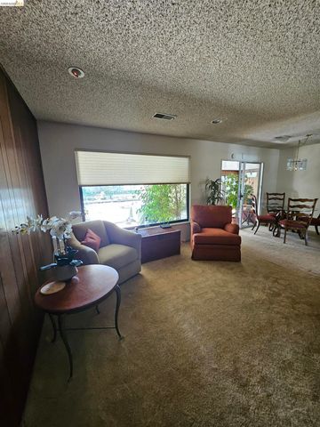 525 Faria St, Antioch, CA 94509