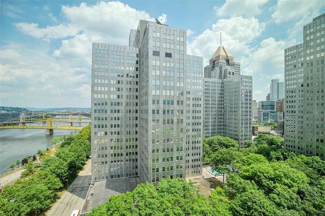 320 Fort Duquesne Blvd 7M, Downtown Pgh, PA 15222