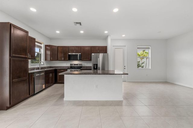 4440 Longwood Lake Square, Westlake, FL 33470