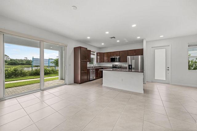 4440 Longwood Lake Square, Westlake, FL 33470