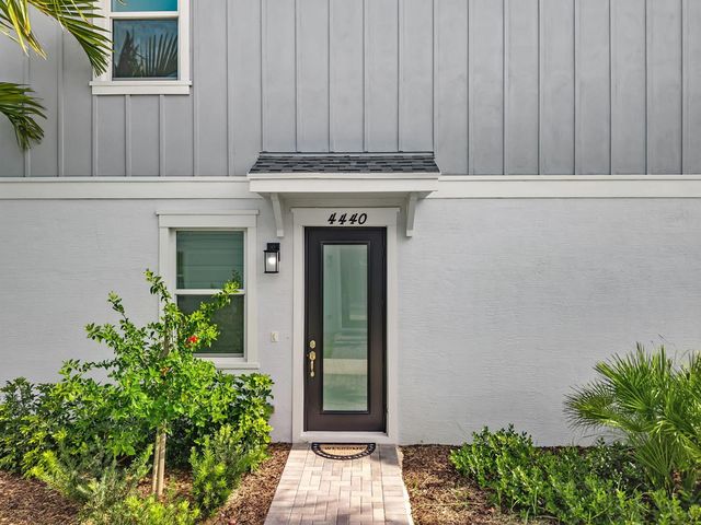 4440 Longwood Lake Square, Westlake, FL 33470