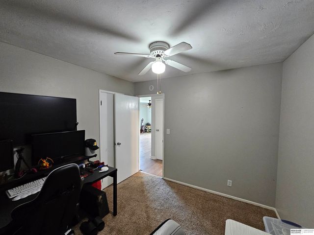 2101 Lillian Street, Bellevue, NE 68147