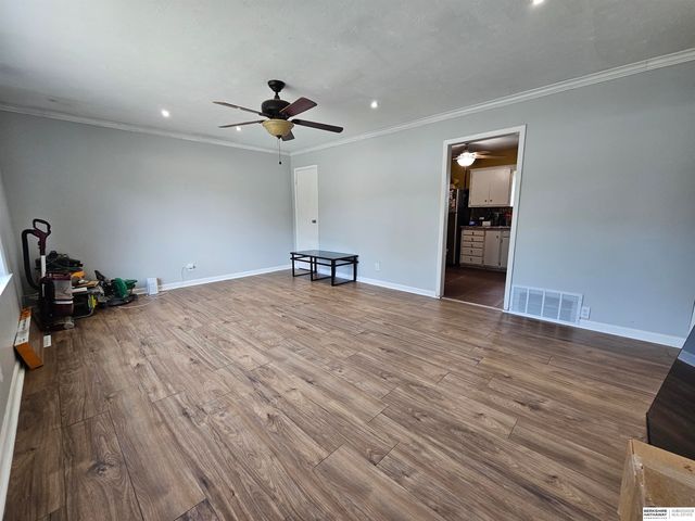 2101 Lillian Street, Bellevue, NE 68147