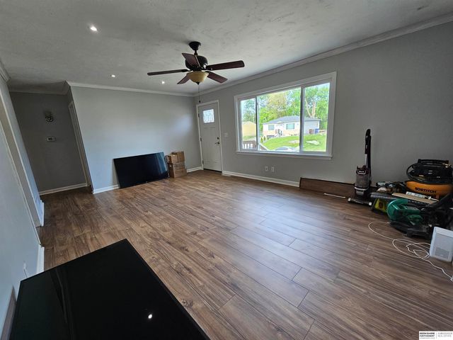 2101 Lillian Street, Bellevue, NE 68147