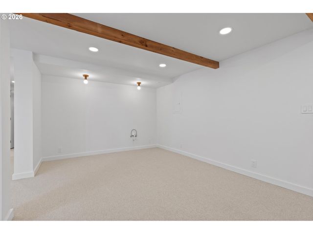 4867 Se FIELDCREST St, Milwaukie, OR 97222