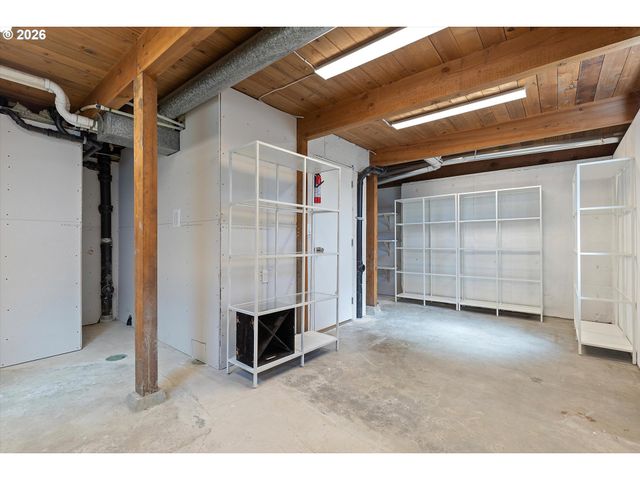 4867 Se FIELDCREST St, Milwaukie, OR 97222