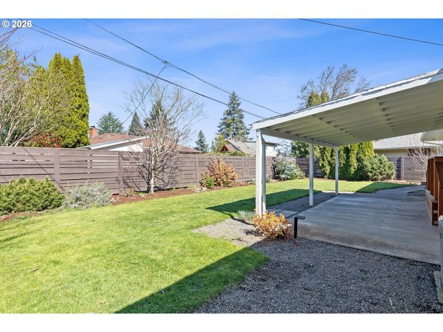 4867 Se FIELDCREST St, Milwaukie, OR 97222