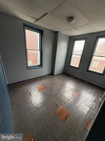 5754 LEONARD ST, Philadelphia, PA 19149