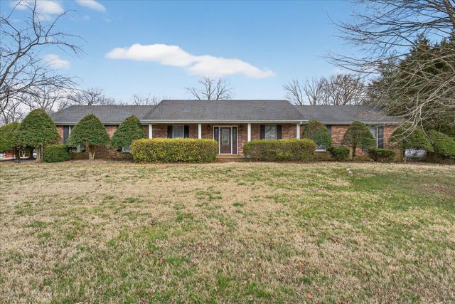 2201 Bearden Rd, Clarksville, TN 37043