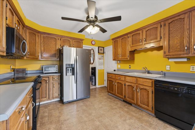 2201 Bearden Rd, Clarksville, TN 37043