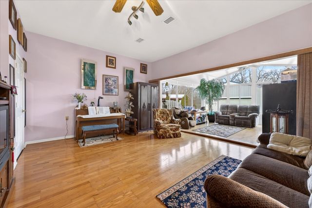 2201 Bearden Rd, Clarksville, TN 37043