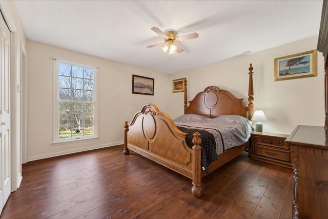 2201 Bearden Rd, Clarksville, TN 37043