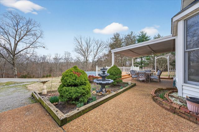 2201 Bearden Rd, Clarksville, TN 37043