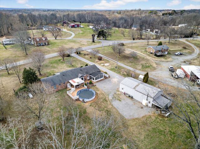 2201 Bearden Rd, Clarksville, TN 37043