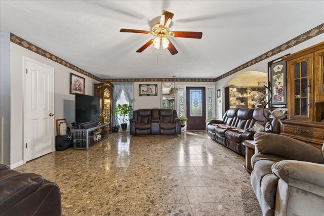 2201 Bearden Rd, Clarksville, TN 37043