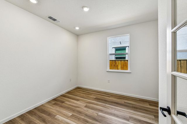 2508 Oleander Dr, Lodi, CA 95242