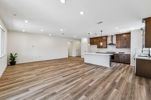 2508 Oleander Dr, Lodi, CA 95242